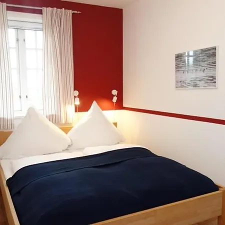 Hues Dikstian- 1 Apartament